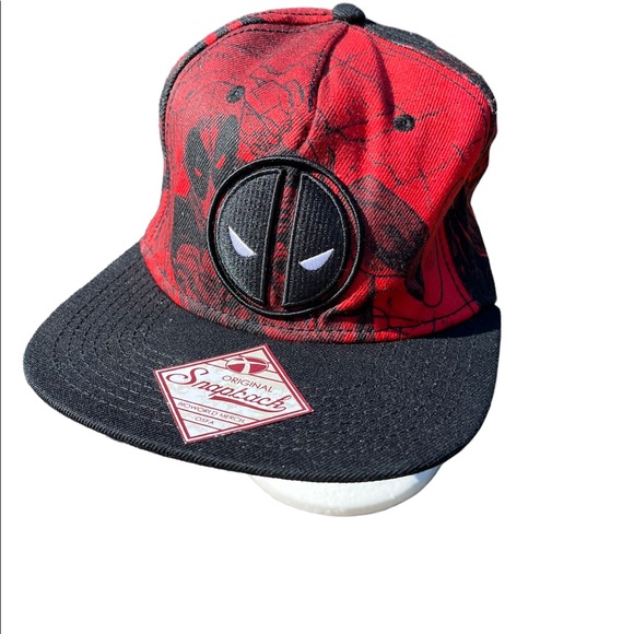 Deadpool Hat Marvel - Picture 4 of 5